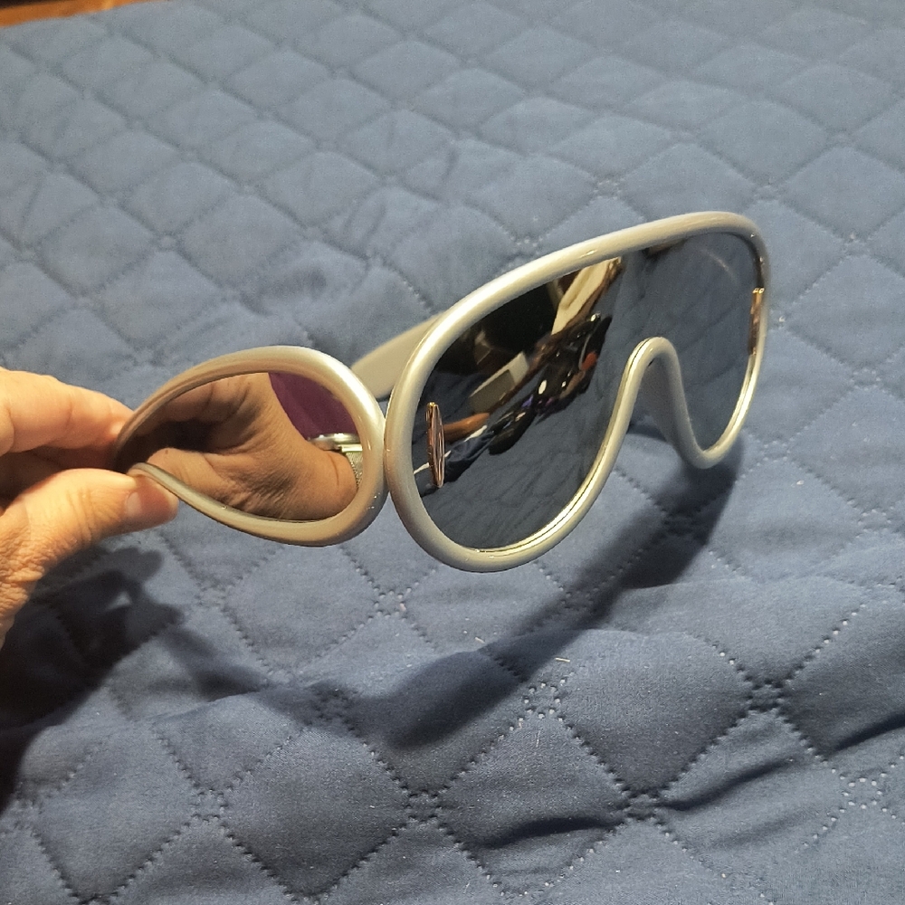 Wave Mask Sunglasses NEW Silver Mirror Lens Sunglasses